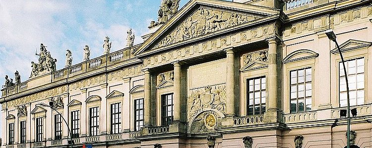 Берлинский Цойгхаус Берлинский Цойгхаус