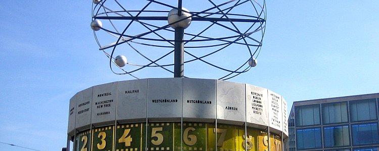 Берлинские часы мира