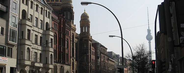 Новая синагога в Берлине Новая синагога в Берлине