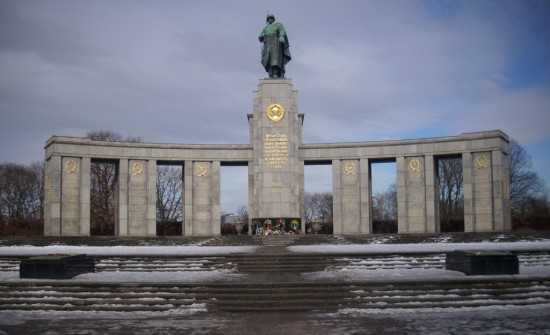 Мемориал павшим советским воинам в Берлине (2)
