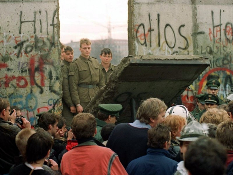 Берлинская стена - падение
